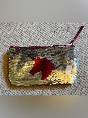 👍 Free with purchase OR 2/$15. Unicorn reversible sequins pink and silver bag